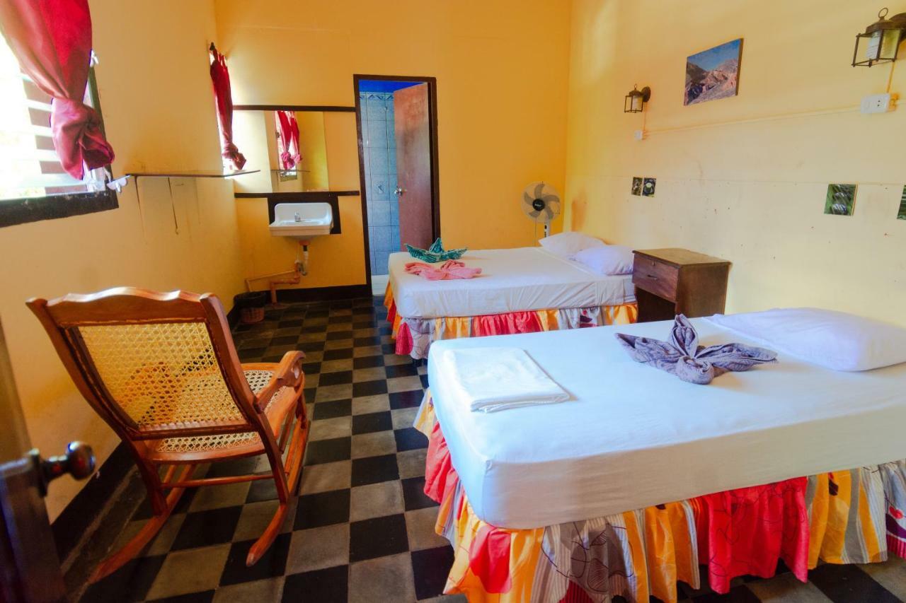 Hostal Lazybones León Екстериор снимка