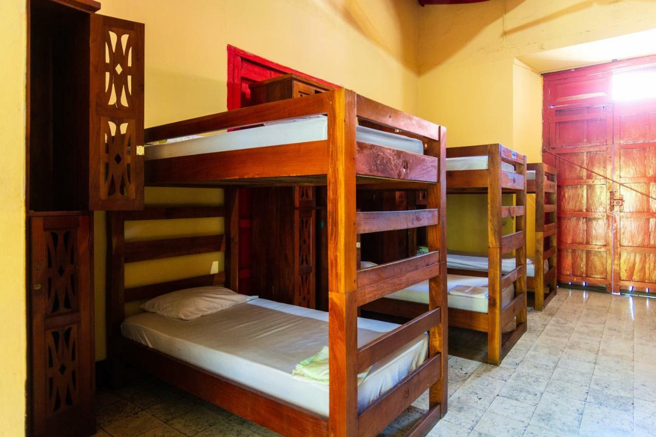 Hostal Lazybones León Екстериор снимка