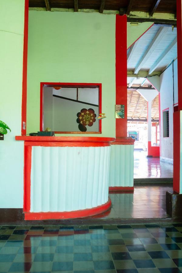 Hostal Lazybones León Екстериор снимка
