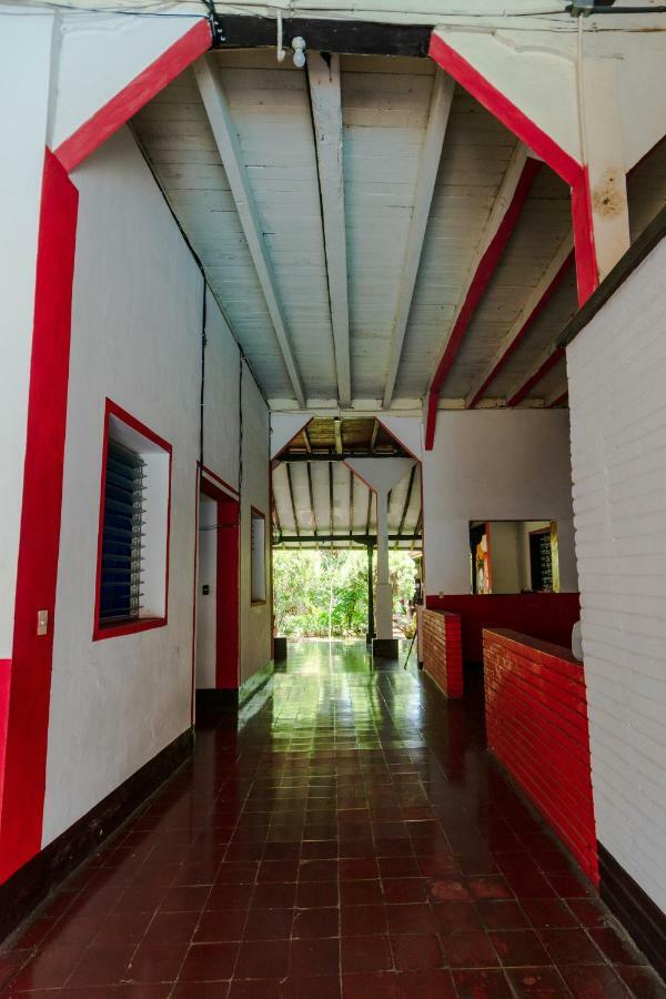 Hostal Lazybones León Екстериор снимка